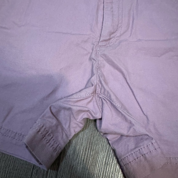 Women's Eddie Bauer Chino Shorts Size 4 Utility Style Mid Rise Mid Thigh - Picture 3 of 6